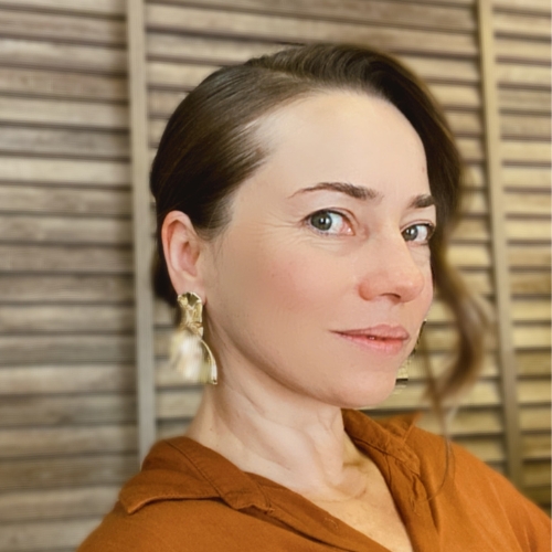 Foto da escritora Ive Bueno